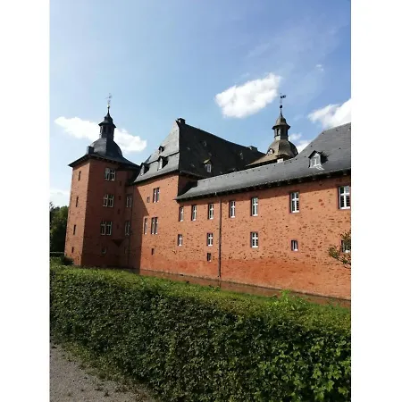 Ferienwohnung Wasserschloss Apartment *